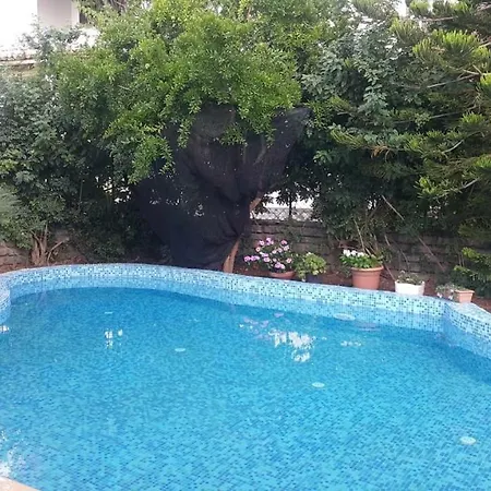 Merkezde 4+1 Mustakil Bodrum